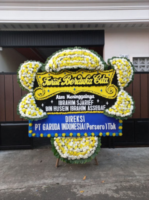Papan Bunga Duka di Penawangan